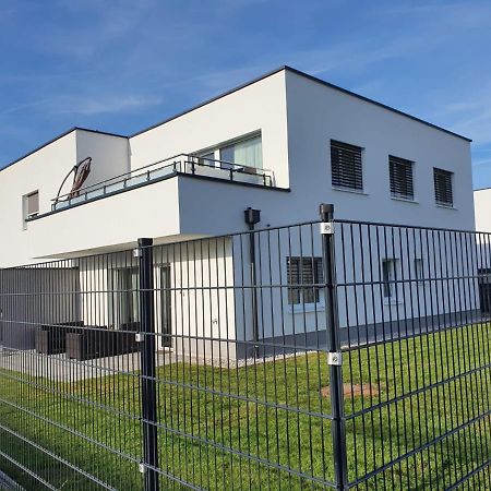 Leon Apartment Neu! Gemuetlichkeit An Erster Stelle Linz Luaran gambar